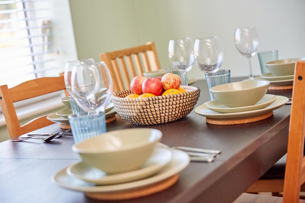 Cosy,Modern And Relaxing 3 Bedroom House With Parking Manchester Bagian luar foto